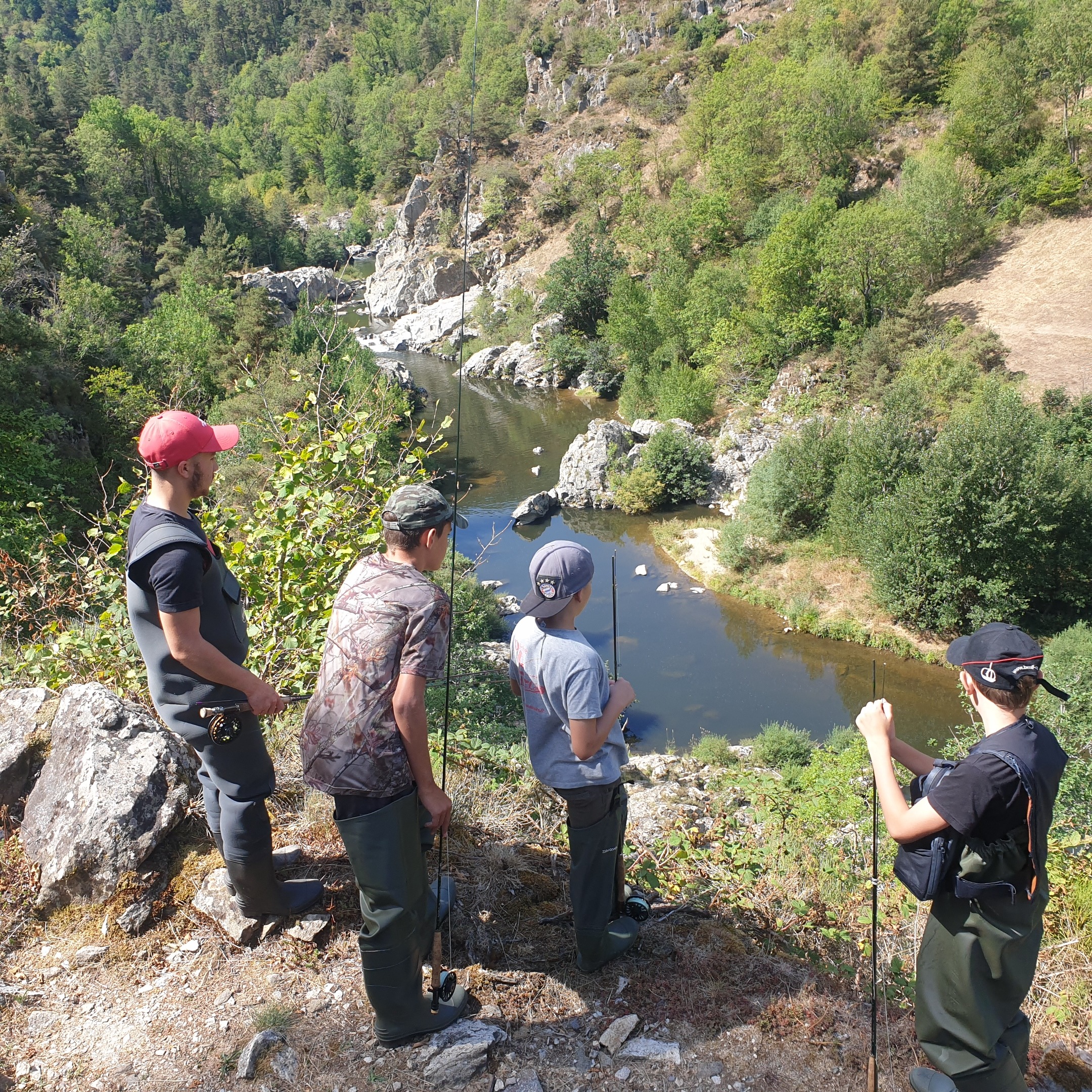 stage de pêche emotion peche avec steeve colin moniteur guide de pêche en auvergne